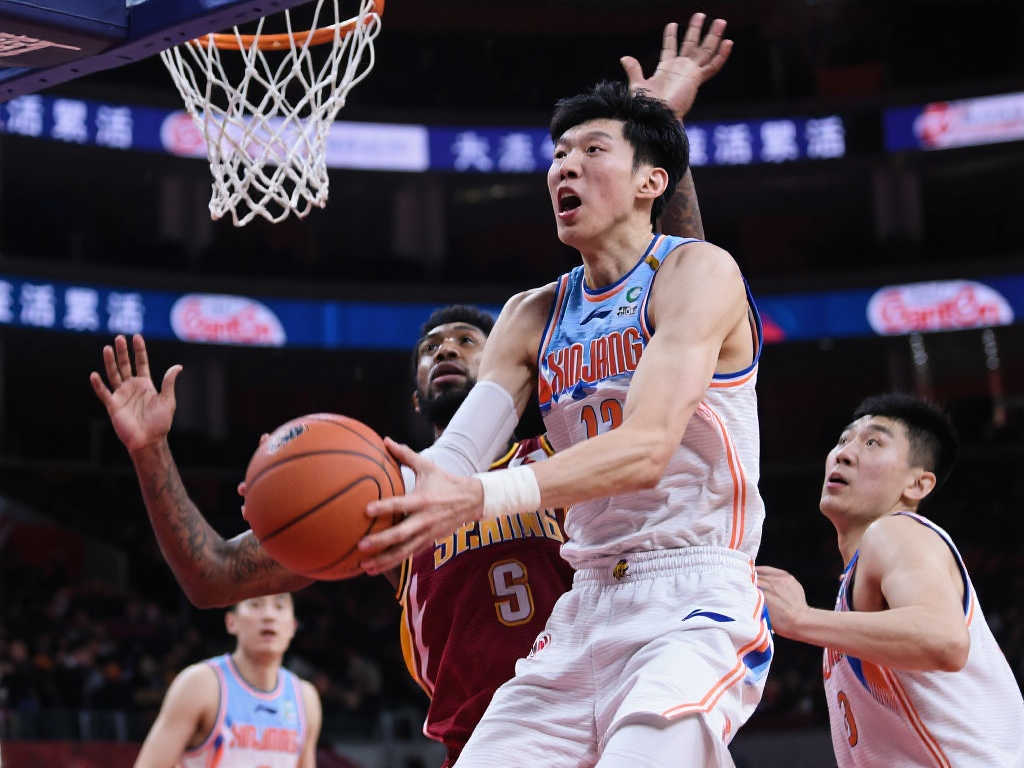 脏活累活我扛!周琦全面发挥:护筐+前场篮板,9中6砍下13分13板3助2帽 脏活累活我扛!周琦全面发挥:护筐+前场篮板,9中6砍下13分13板3助2帽